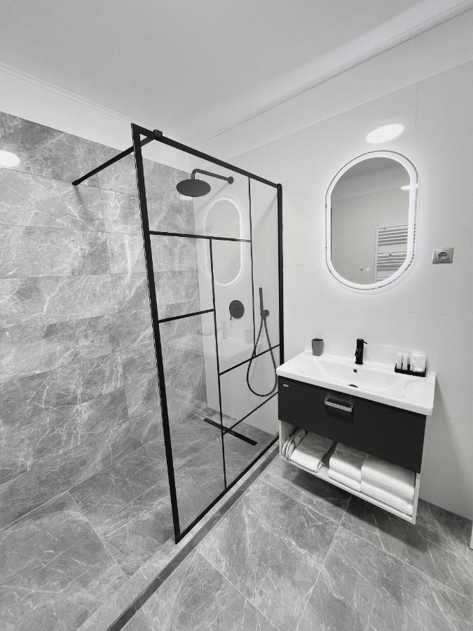 Glam Studios Sibiu Exteriör bild