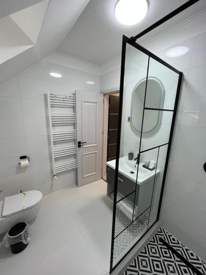 Glam Studios Sibiu Exteriör bild