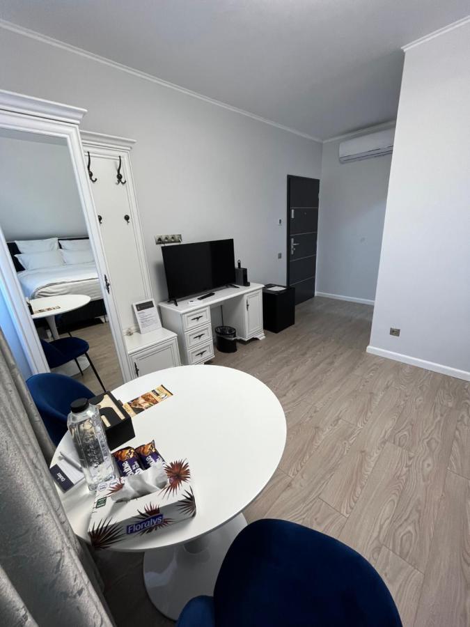 Glam Studios Sibiu Exteriör bild